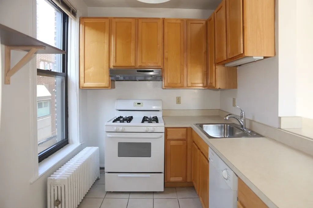 1218 N Dearborn St, , 60610, USA 60610-unit#2A-Chicago-IL