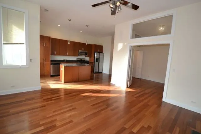 1354 W Augusta Blvd, ,  60642, USA 60642-unit#201-Chicago-IL