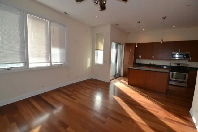 1354 W Augusta Blvd, ,  60642, USA 60642-unit#201-Chicago-IL