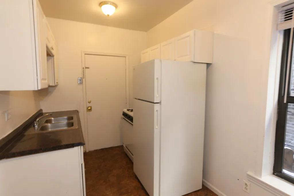 933 W Sunnyside Ave, ,  60640, USA 60640-unit#1N-Chicago-IL