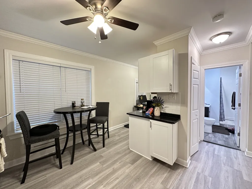 839 W Cornelia Ave, ,  60657, USA 60657-unit#1S-Chicago-IL