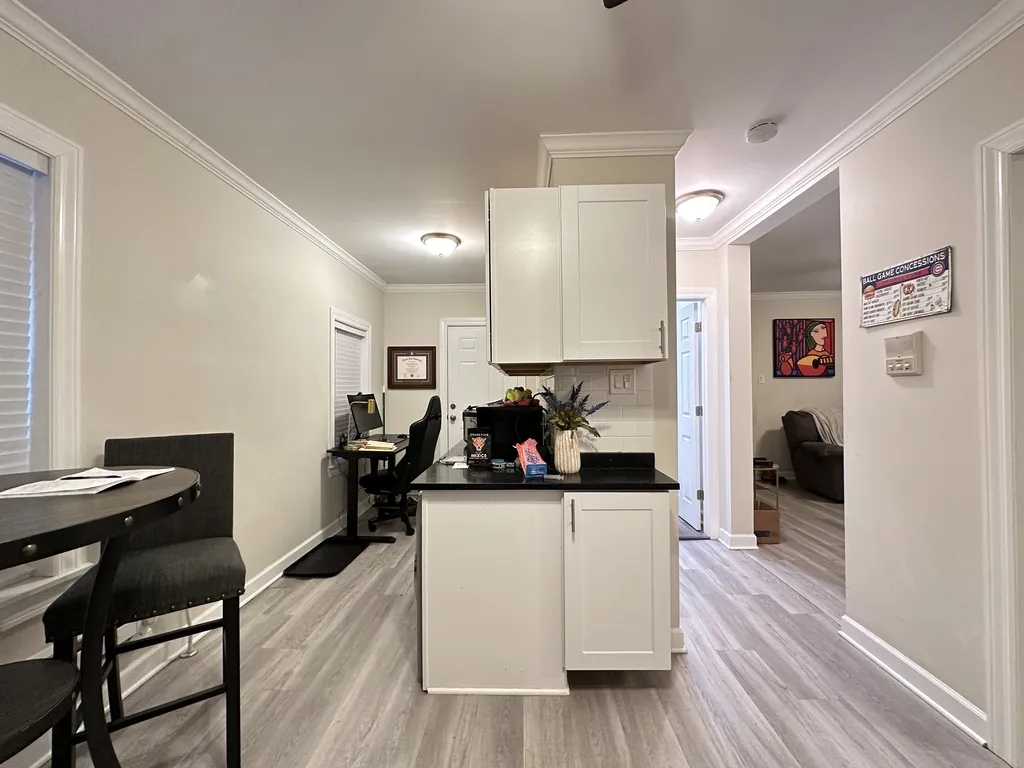 839 W Cornelia Ave, ,  60657, USA 60657-unit#1S-Chicago-IL