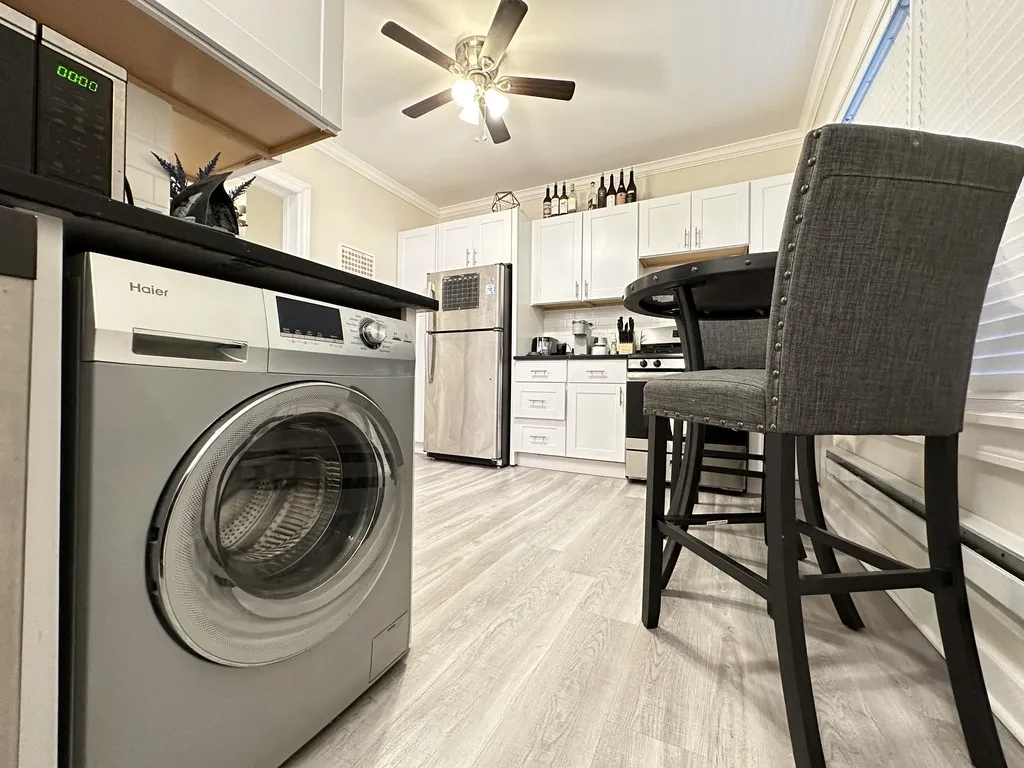 839 W Cornelia Ave, ,  60657, USA 60657-unit#1S-Chicago-IL