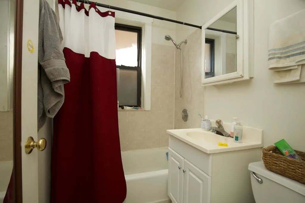 837 W Cornelia Ave, , 60657, USA 60657-unit#2N-Chicago-IL