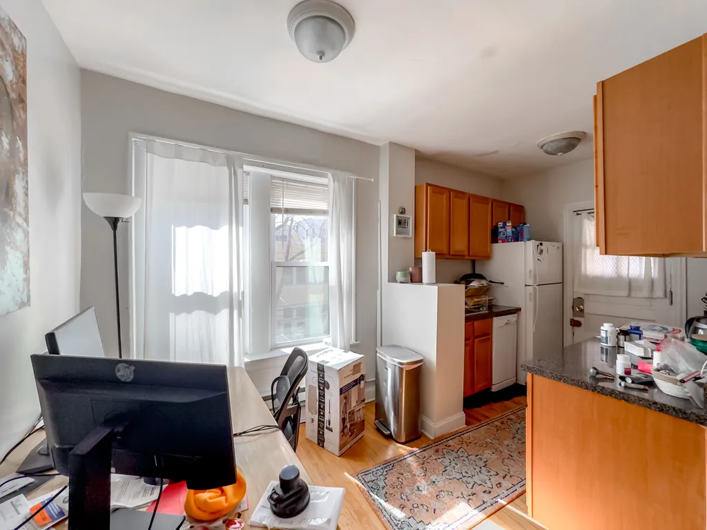 3815 N Greenview Ave, ,  60613, USA 60613-unit#2E-Chicago-IL