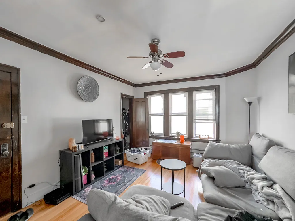 3815 N Greenview Ave, ,  60613, USA 60613-unit#2E-Chicago-IL
