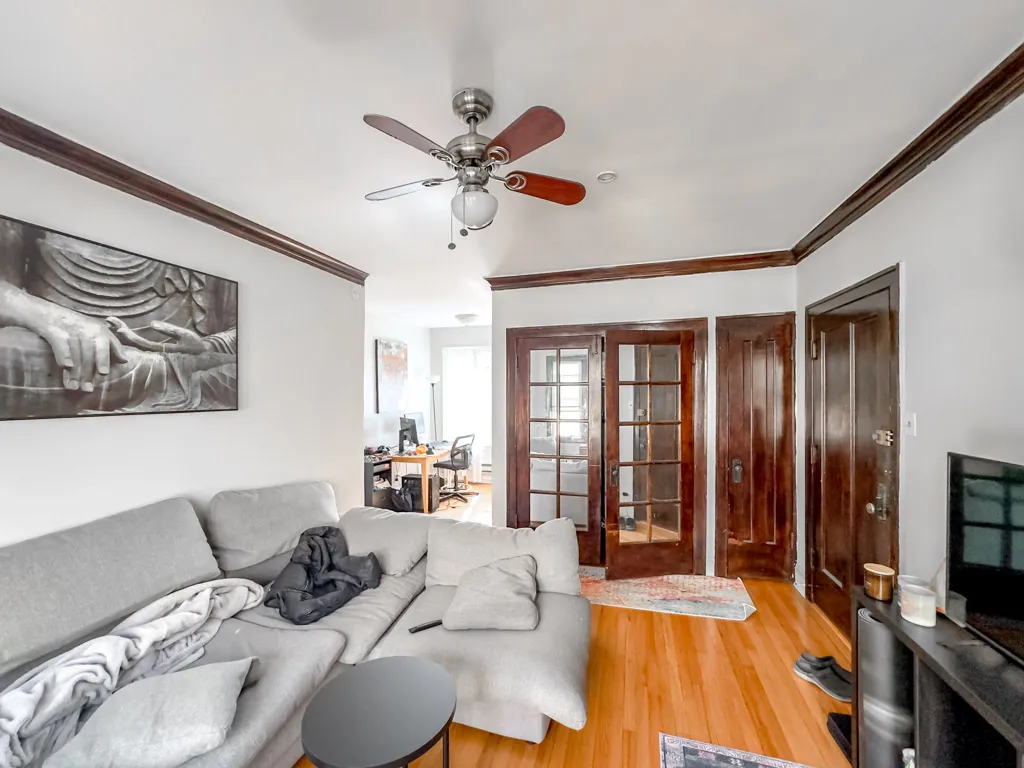 3815 N Greenview Ave, ,  60613, USA 60613-unit#2E-Chicago-IL