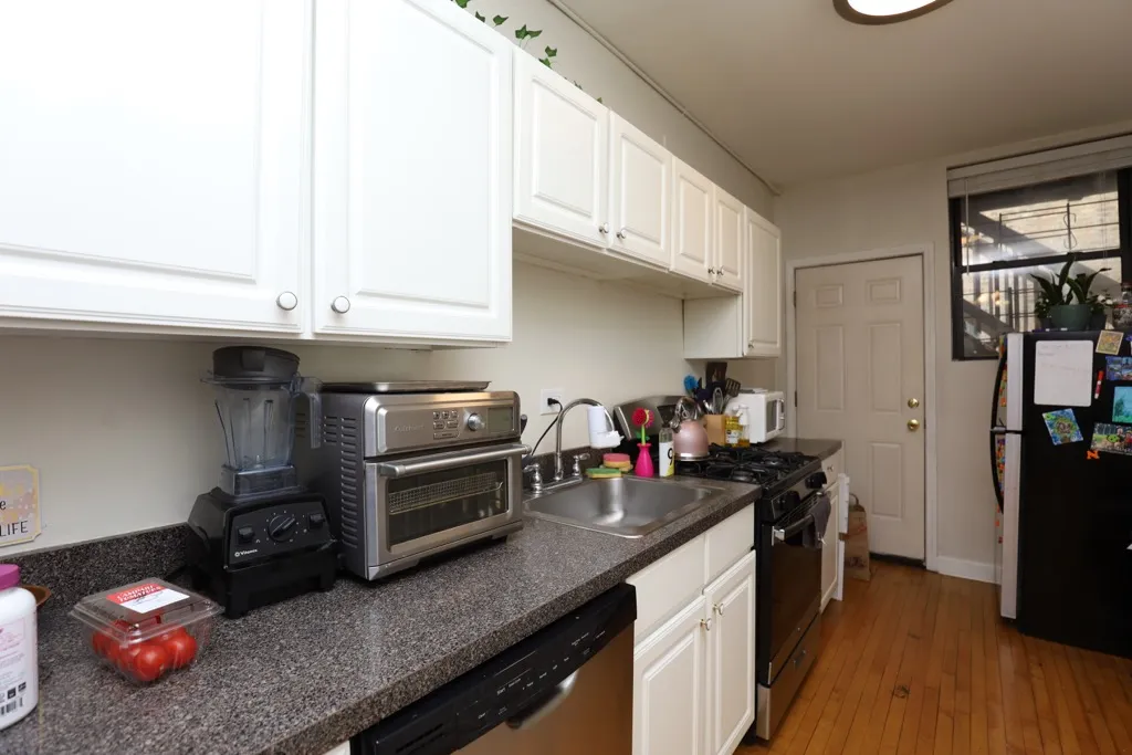 724 W Roscoe St, ,  60657, USA 60657-unit#2N-Chicago-IL