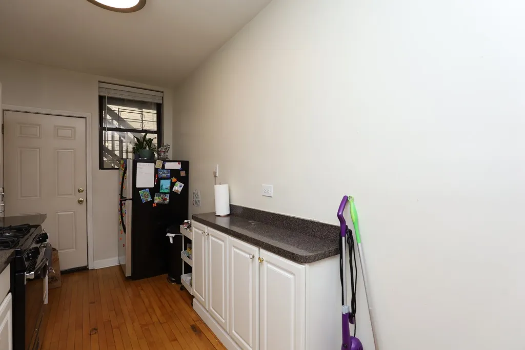 724 W Roscoe St, ,  60657, USA 60657-unit#2N-Chicago-IL