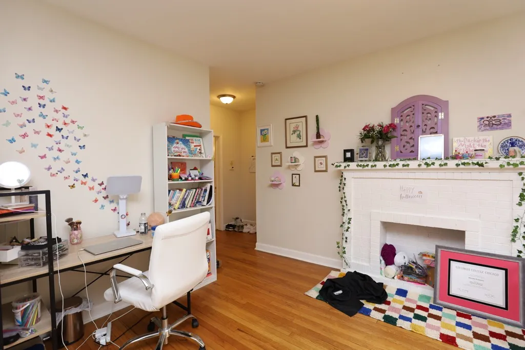 724 W Roscoe St, ,  60657, USA 60657-unit#2N-Chicago-IL