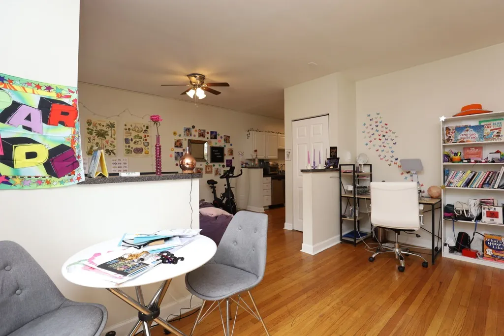 724 W Roscoe St, ,  60657, USA 60657-unit#2N-Chicago-IL