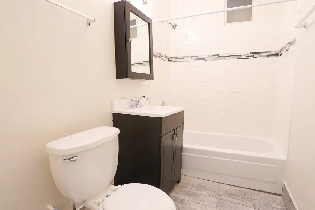 732 W Roscoe St, , 60657, USA 60657-unit#1N-Chicago-IL