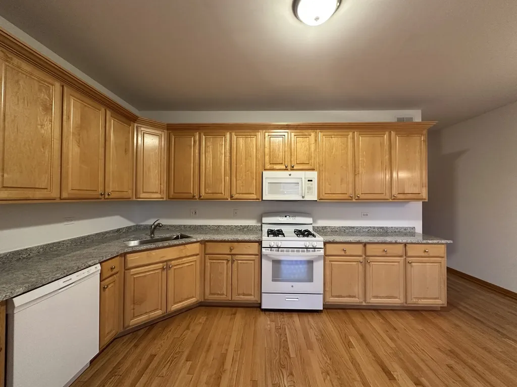 4101 N Kenmore Ave, ,  60613, USA 60613-unit#2S-Chicago-IL