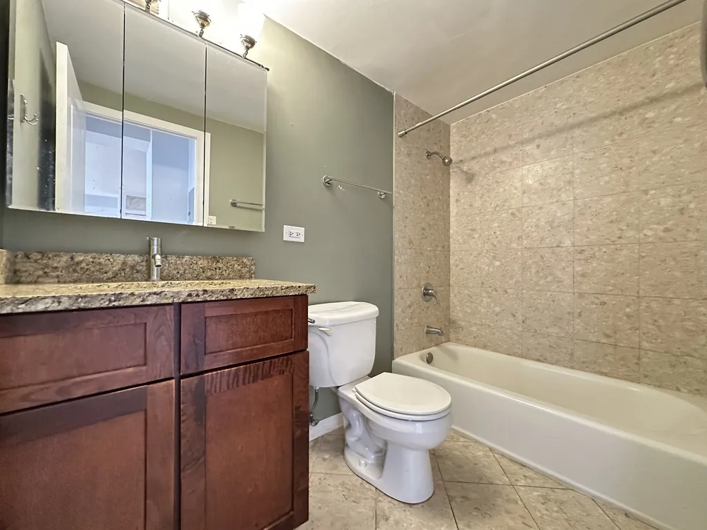 4180 N Marine Dr, ,  60613, USA 60613-unit#701-Chicago-IL