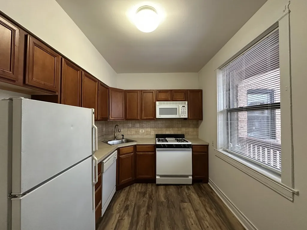 3722 N Sheffield Ave, ,  60613, USA 60613-unit#3S-Chicago-IL