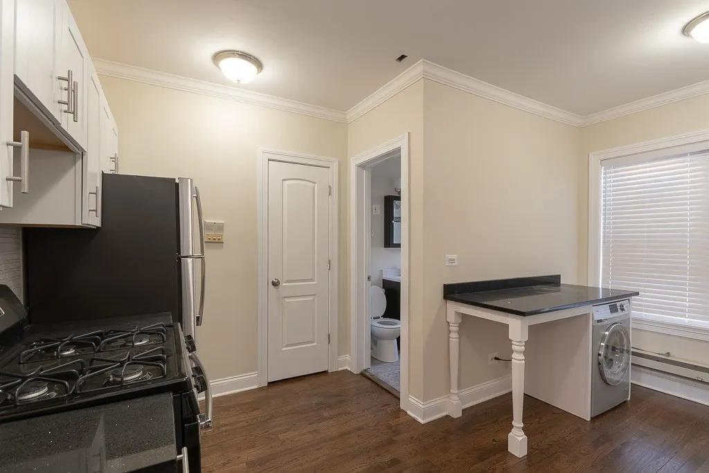 3819 N Greenview Ave, , 60613, USA 60613-unit#1N-Chicago-IL