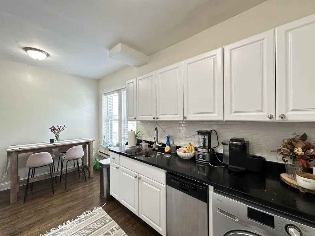3819 N Greenview Ave, , 60613, USA 60613-unit#3W-Chicago-IL