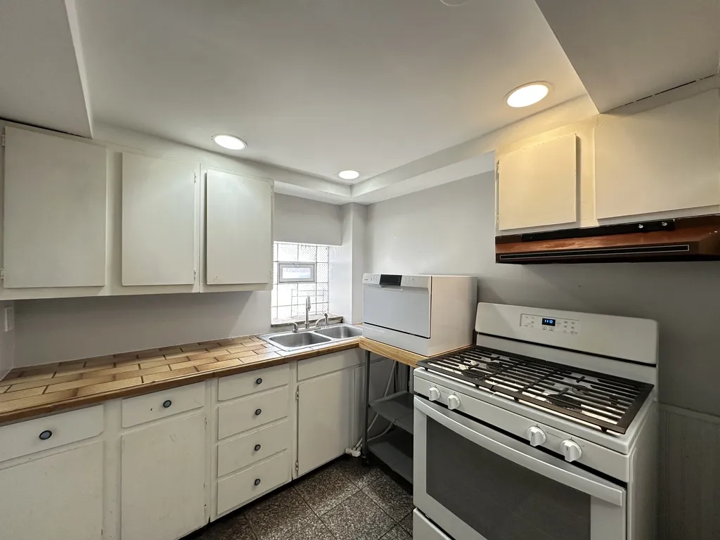 2341 N Leavitt St, , 60647, USA 60647-unit#CH-Chicago-IL