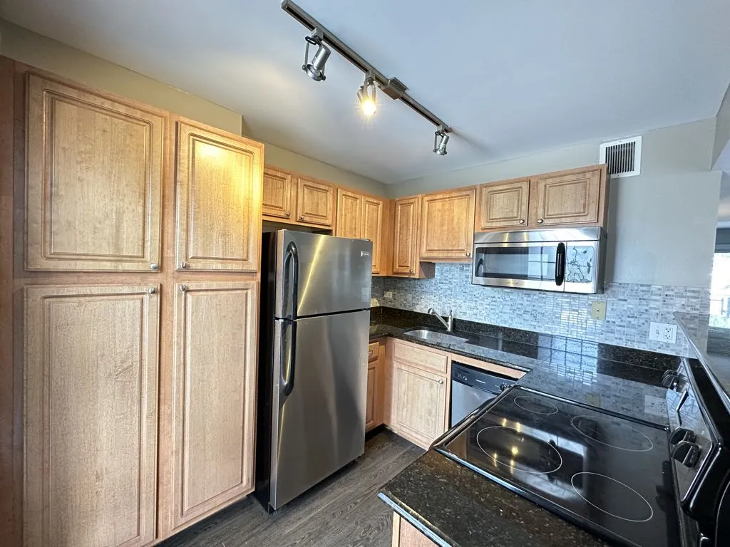 4334 N Hazel St, ,  60613, USA 60613-unit#407-Chicago-IL