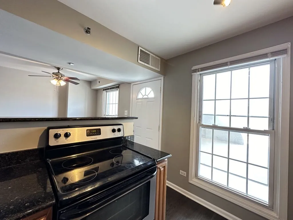 4334 N Hazel St, ,  60613, USA 60613-unit#407-Chicago-IL
