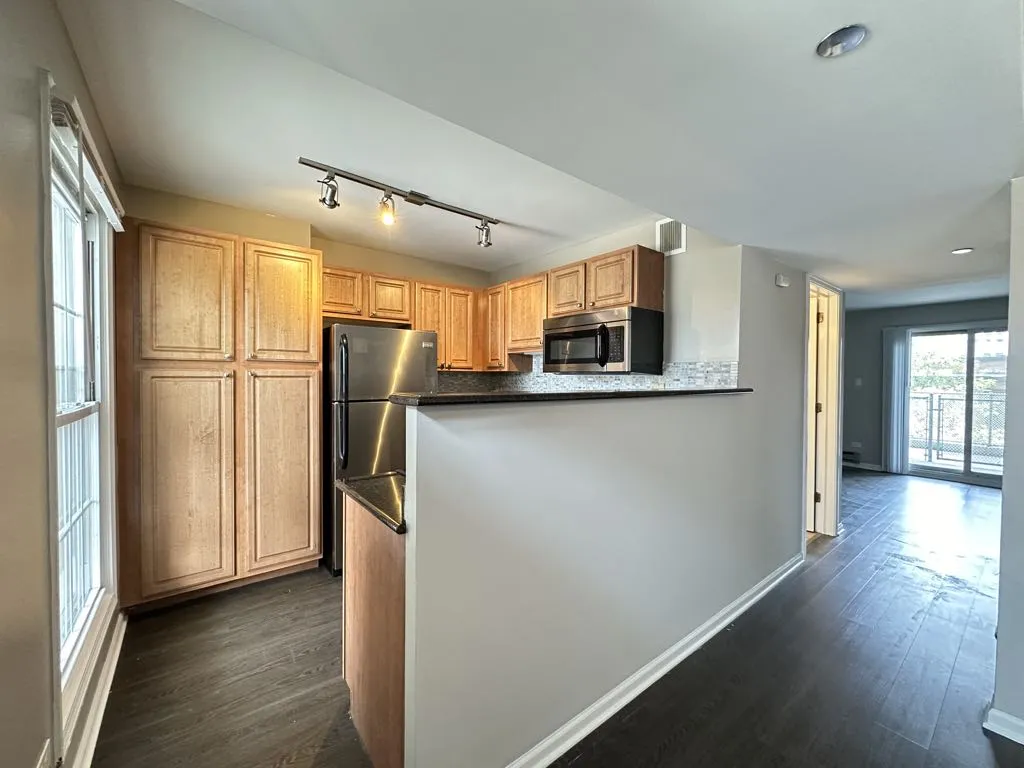 4334 N Hazel St, ,  60613, USA 60613-unit#407-Chicago-IL