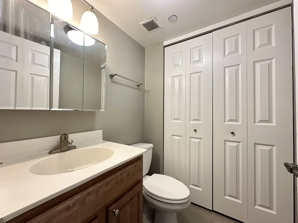 4334 N Hazel St, ,  60613, USA 60613-unit#407-Chicago-IL