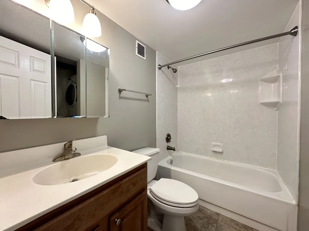 4334 N Hazel St, ,  60613, USA 60613-unit#407-Chicago-IL