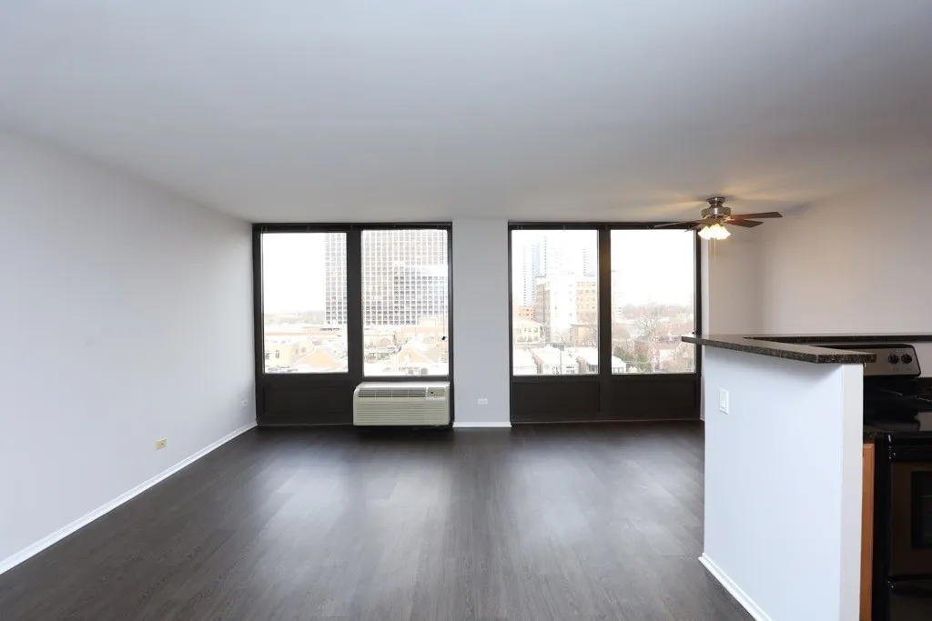 4334 N Hazel St, , 60613, USA 60613-unit#503-Chicago-IL