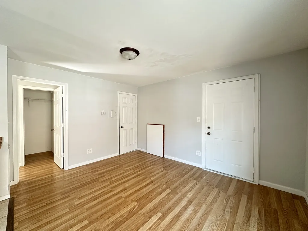 2458 N Clybourn Ave, , 60614, USA 60614-unit#1R-Chicago-IL
