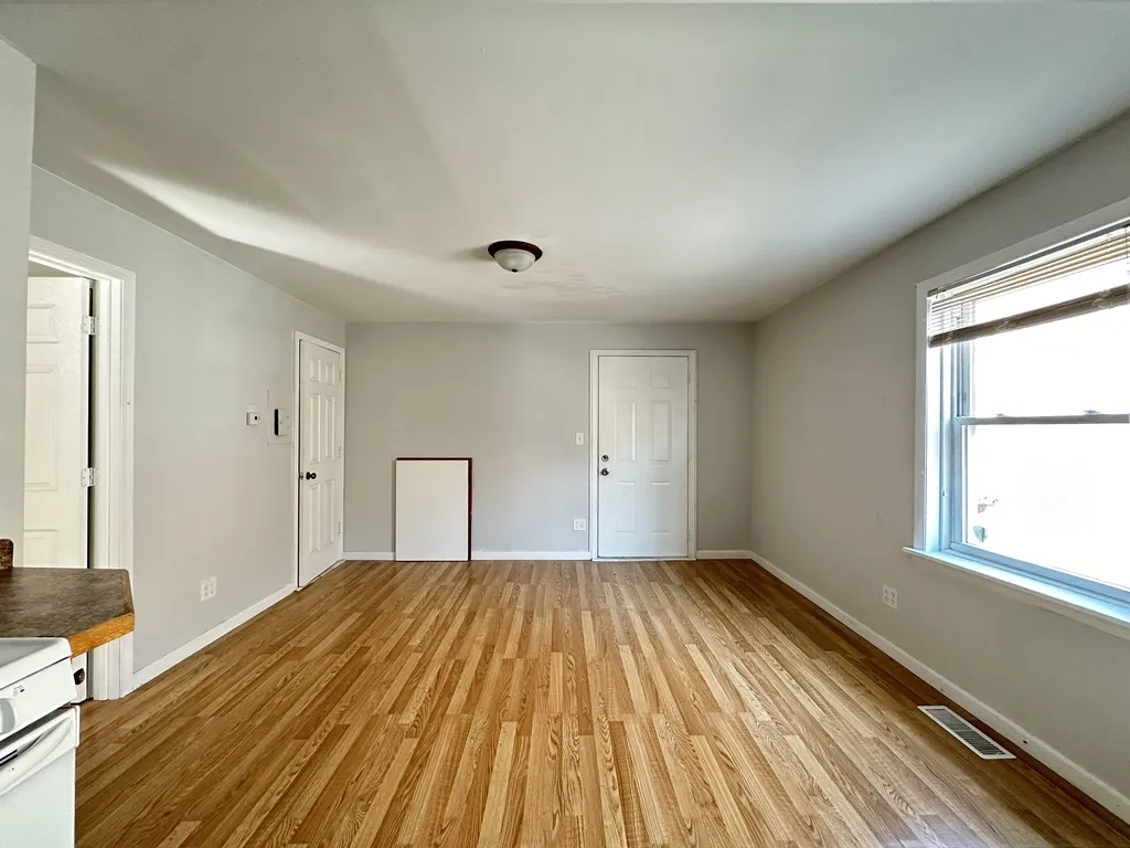 2458 N Clybourn Ave, , 60614, USA 60614-unit#1R-Chicago-IL
