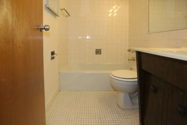 663 W Grace St, ,  60613, USA 60613-unit#303-Chicago-IL