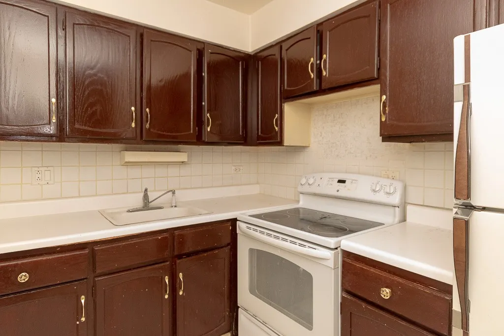 3825 N Pine Grove Ave, , 60613, USA 60613-unit#314-Chicago-IL