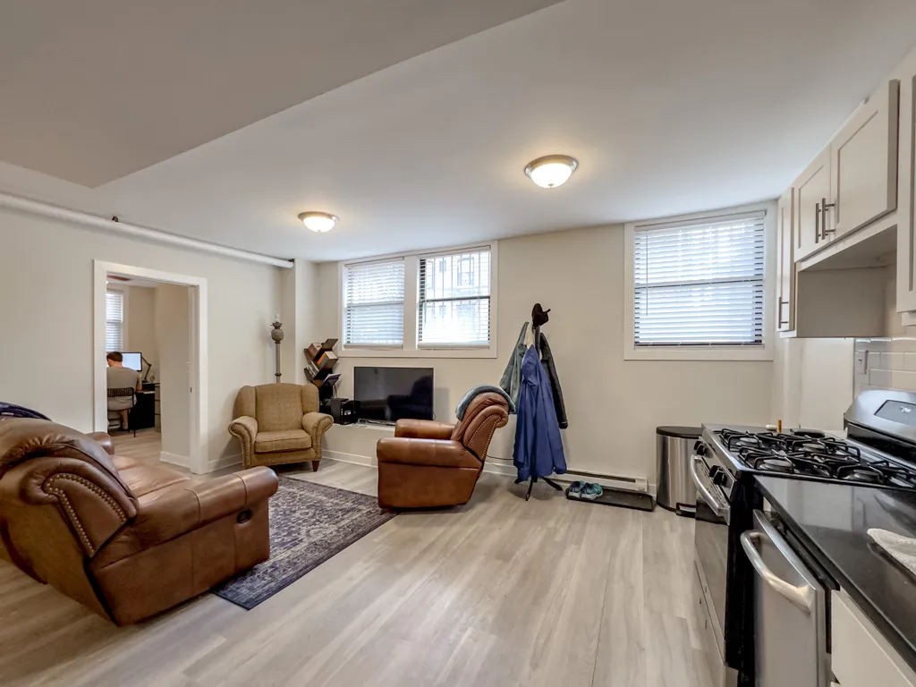 732 W Roscoe St, ,  60657, USA 60657-unit#SGA-Chicago-IL