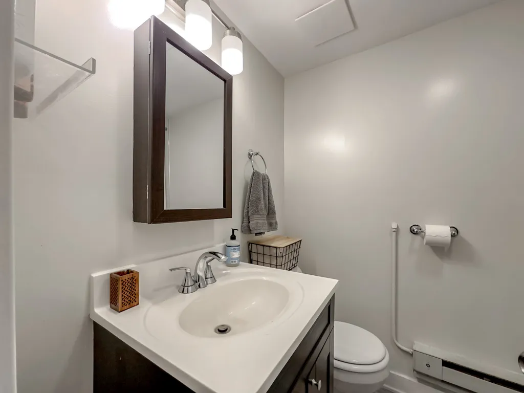 732 W Roscoe St, , 60657, USA 60657-unit#SGA-Chicago-IL