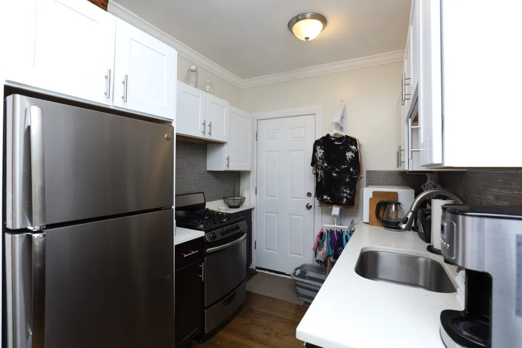 3817 N Greenview Ave, ,  60613, USA 60613-unit#2W-Chicago-IL