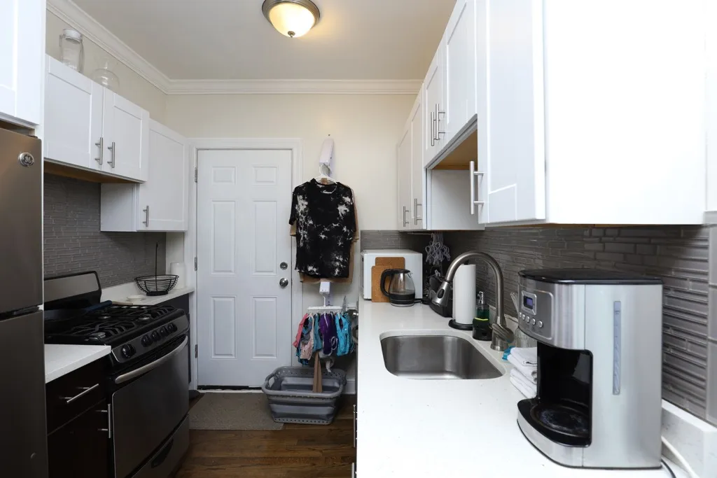 3817 N Greenview Ave, ,  60613, USA 60613-unit#2W-Chicago-IL
