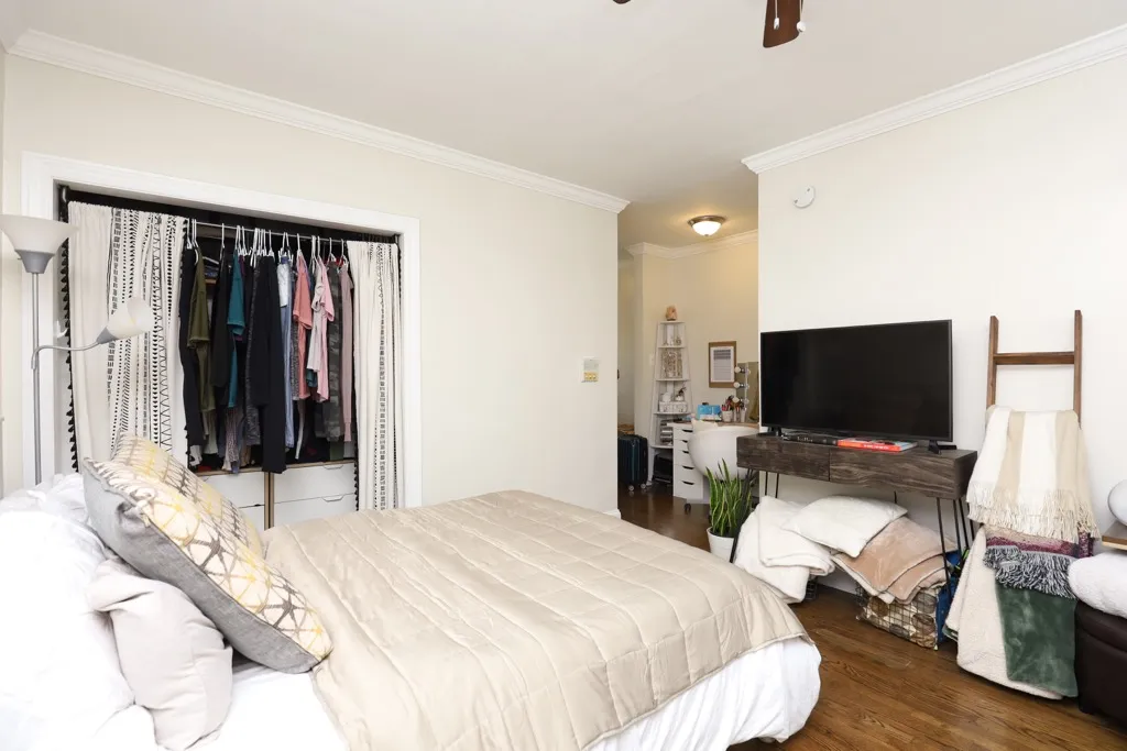 3817 N Greenview Ave, ,  60613, USA 60613-unit#2W-Chicago-IL