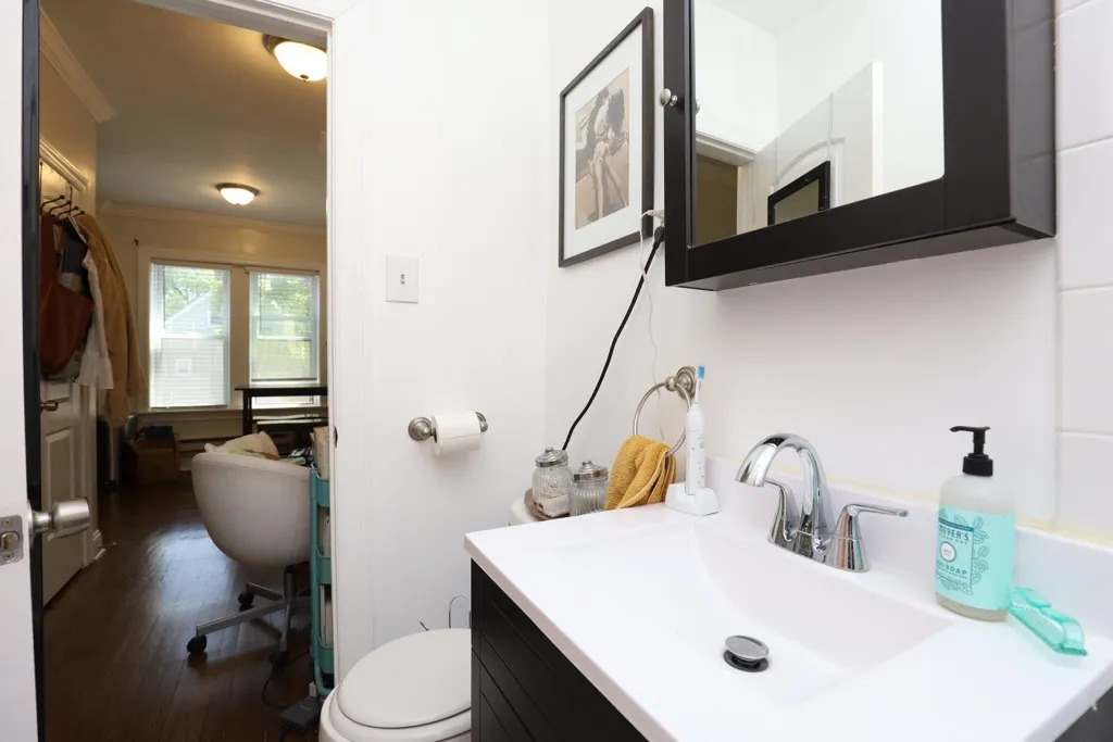 3817 N Greenview Ave, ,  60613, USA 60613-unit#2W-Chicago-IL