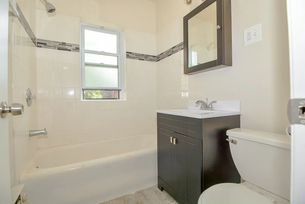 3819 N Greenview Ave, ,  60613, USA 60613-unit#1E-Chicago-IL