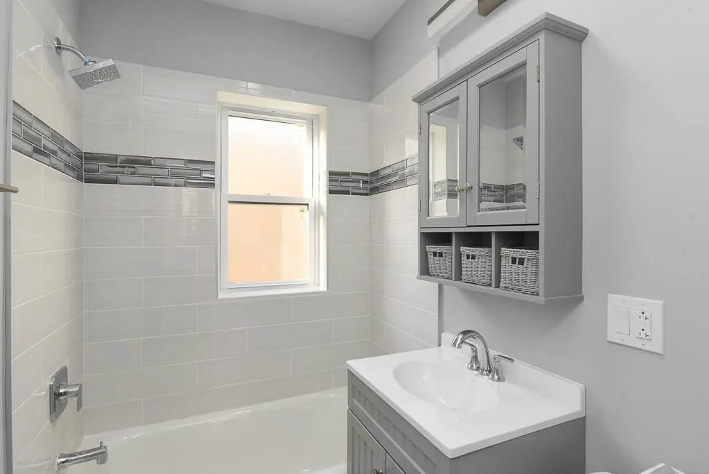 3821 N Greenview Ave, ,  60613, USA 60613-unit#2W-Chicago-IL