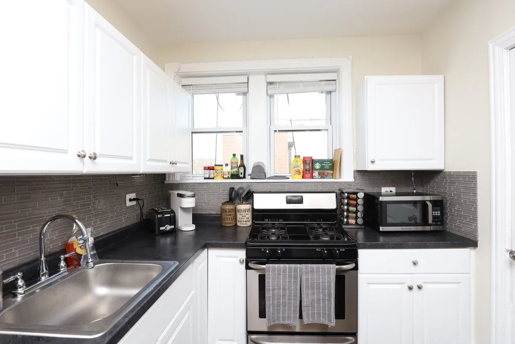 3823 N Greenview Ave, , 60613, USA 60613-unit#3W-Chicago-IL