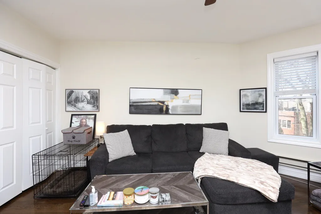 3823 N Greenview Ave, , 60613, USA 60613-unit#3W-Chicago-IL