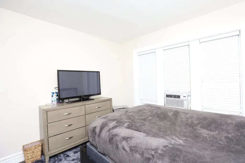 3823 N Greenview Ave, , 60613, USA 60613-unit#3W-Chicago-IL