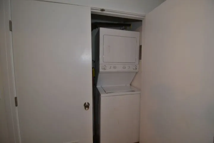 3023 N Oakley Ave, , 60618, USA 60618-unit#G-Chicago-IL