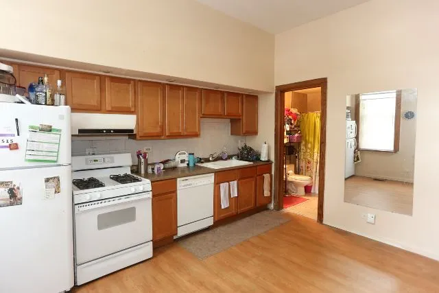 2057 W Roscoe St, , 60618, USA 60618-unit#1-Chicago-IL