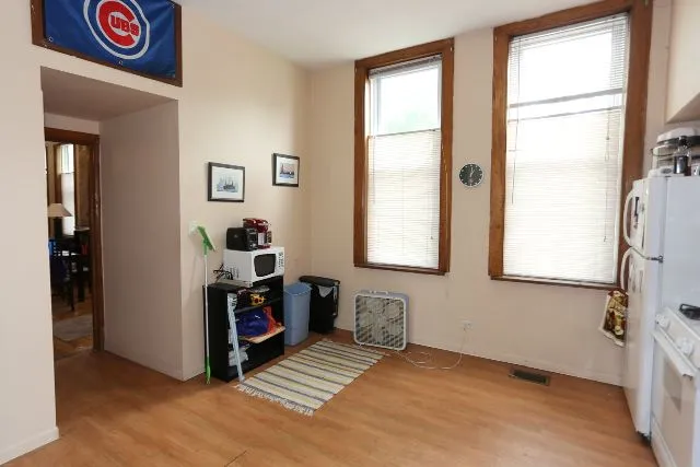 2057 W Roscoe St, , 60618, USA 60618-unit#1-Chicago-IL