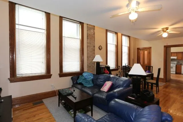 2057 W Roscoe St, , 60618, USA 60618-unit#1-Chicago-IL