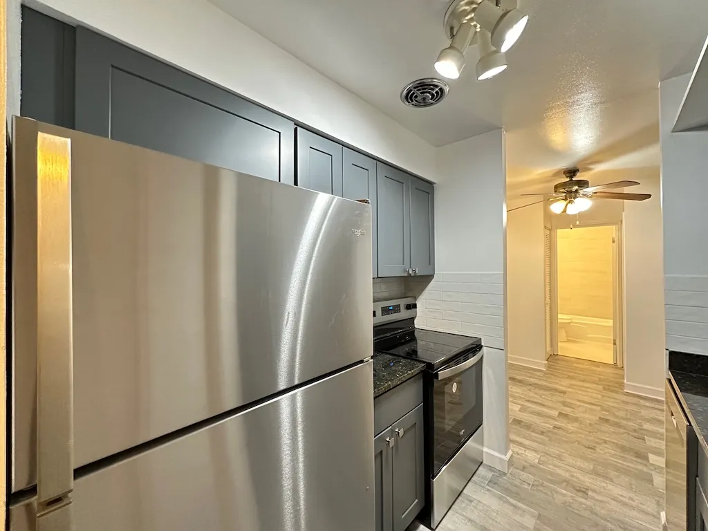 3825 N Pine Grove Ave, , 60613, USA 60613-unit#210-Chicago-IL