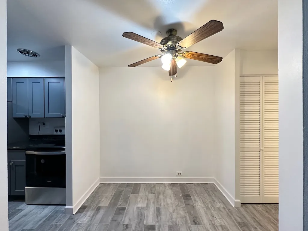 3825 N Pine Grove Ave, , 60613, USA 60613-unit#210-Chicago-IL