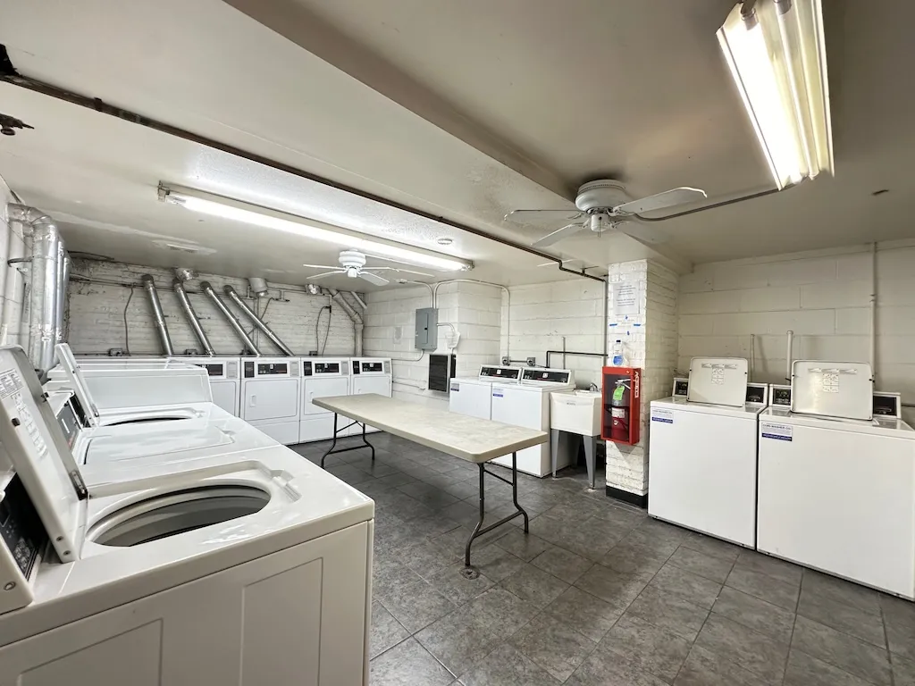 3825 N Pine Grove Ave, , 60613, USA 60613-unit#210-Chicago-IL